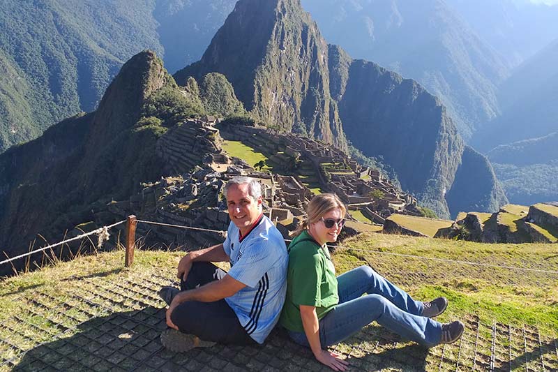 Adultos mayores de edad en Machu Picchu