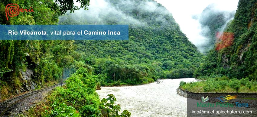 Río Vilcanota en la ruta Hidroeléctrica - Aguas Calientes